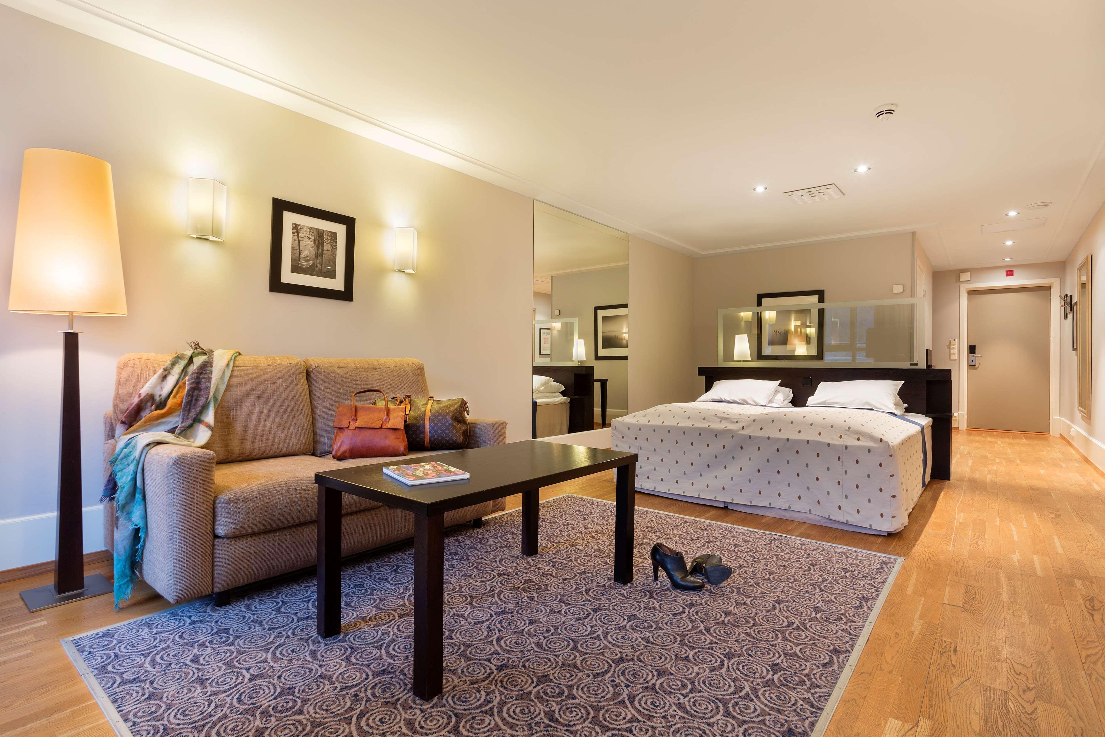 Scandic Sunnfjord Hotel & Spa Førde Extérieur photo