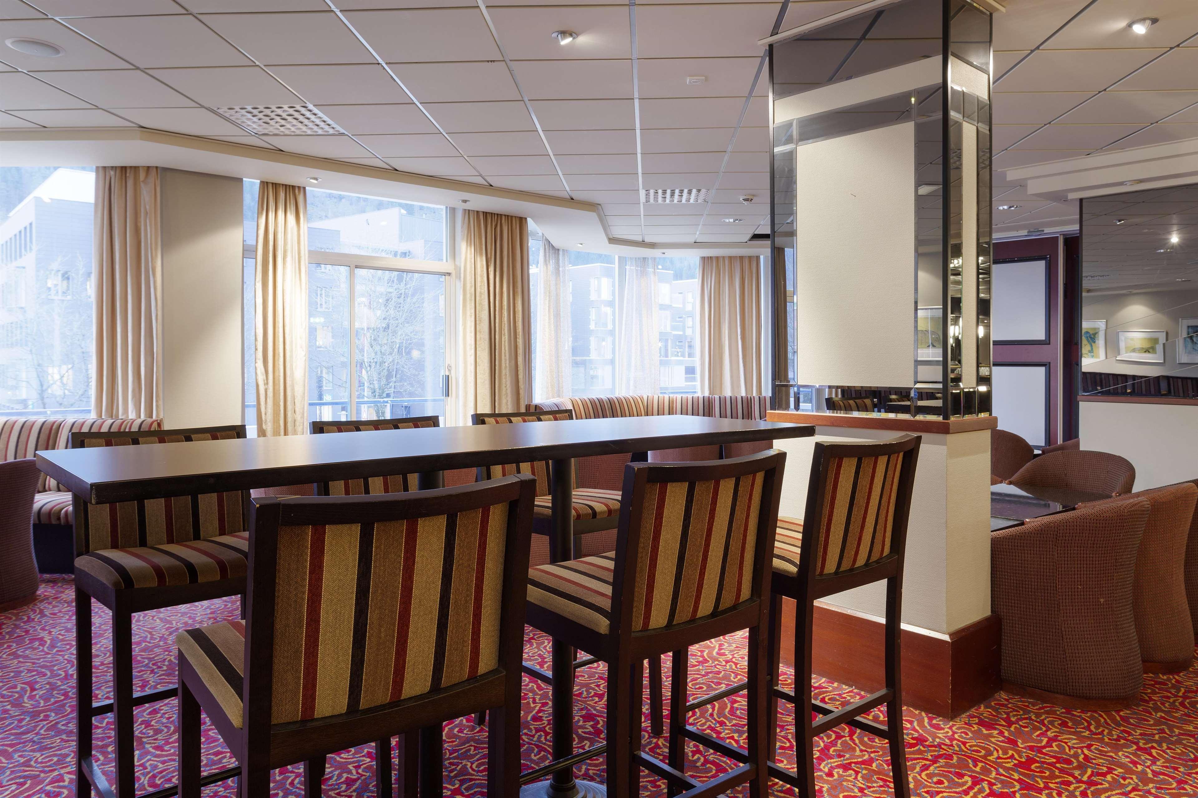 Scandic Sunnfjord Hotel & Spa Førde Extérieur photo