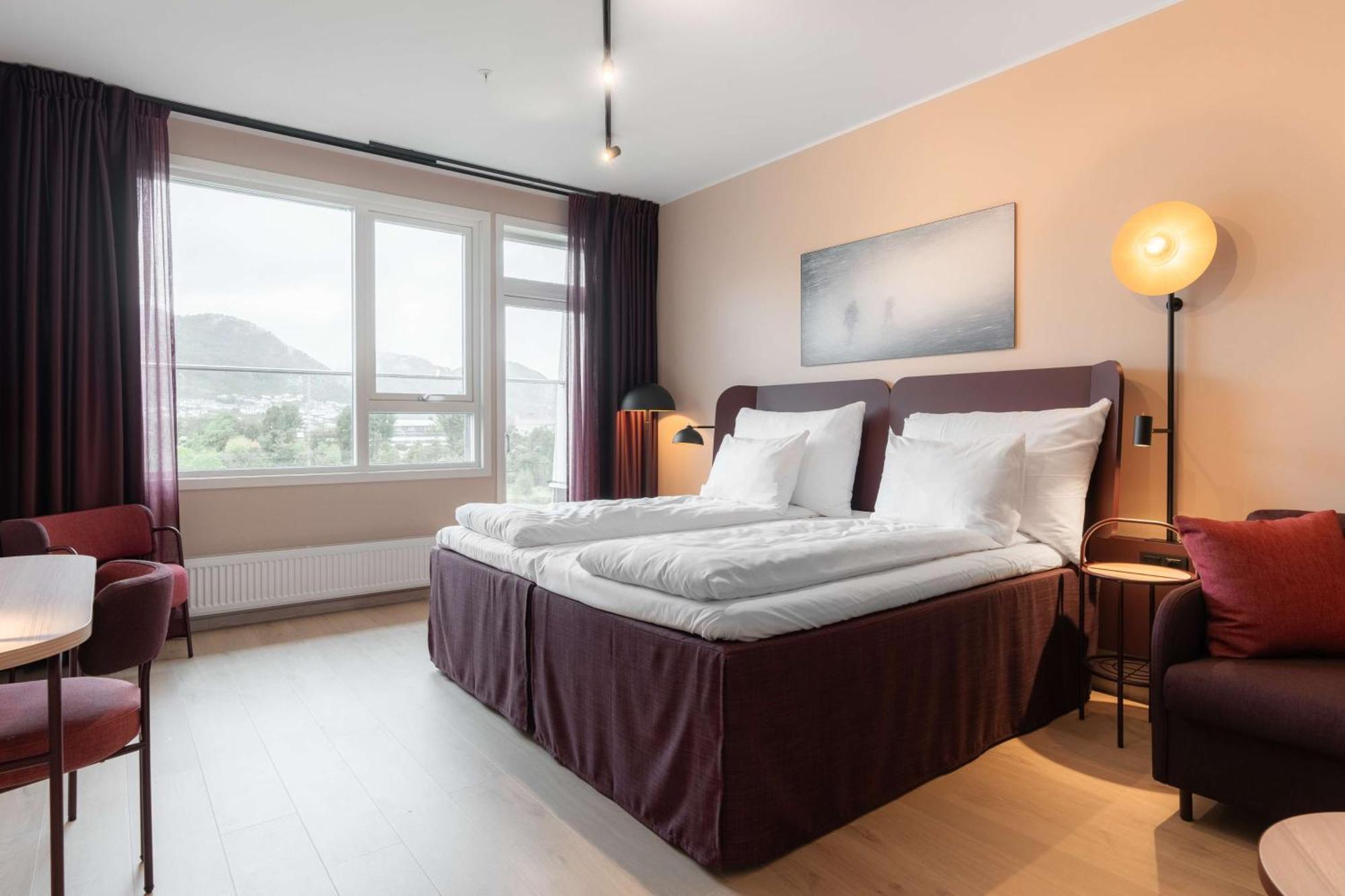 Scandic Sunnfjord Hotel & Spa Førde Extérieur photo