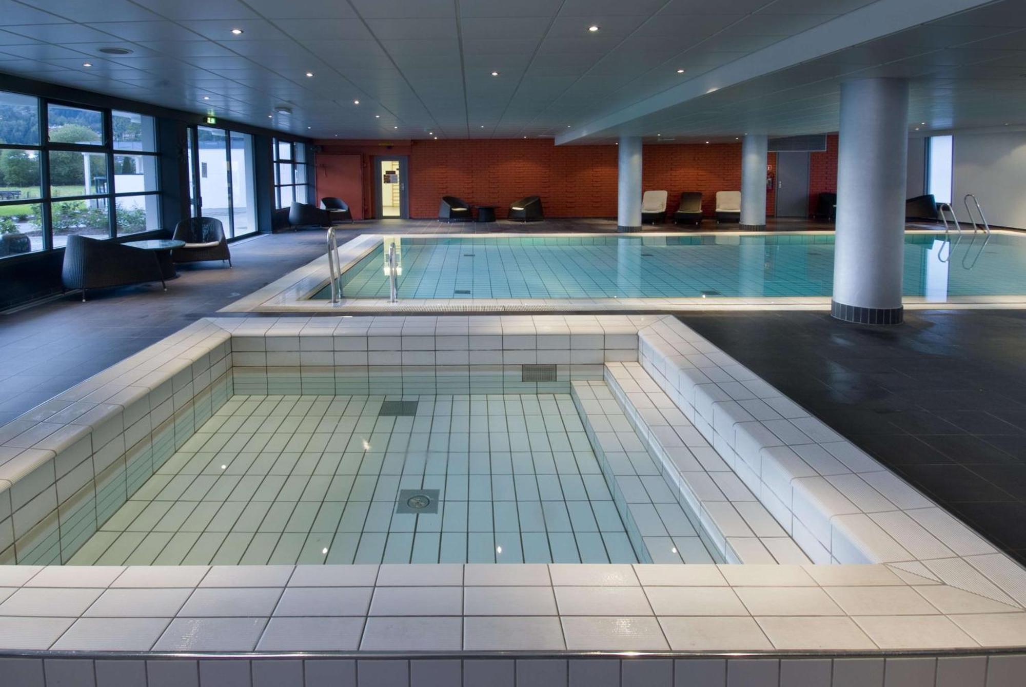 Scandic Sunnfjord Hotel & Spa Førde Extérieur photo